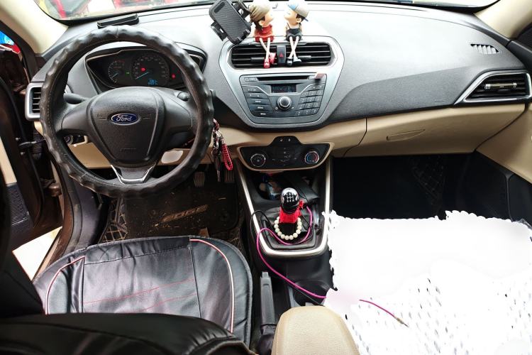 Used Ford Escort 2015 1.5L Manual Comfort Model
