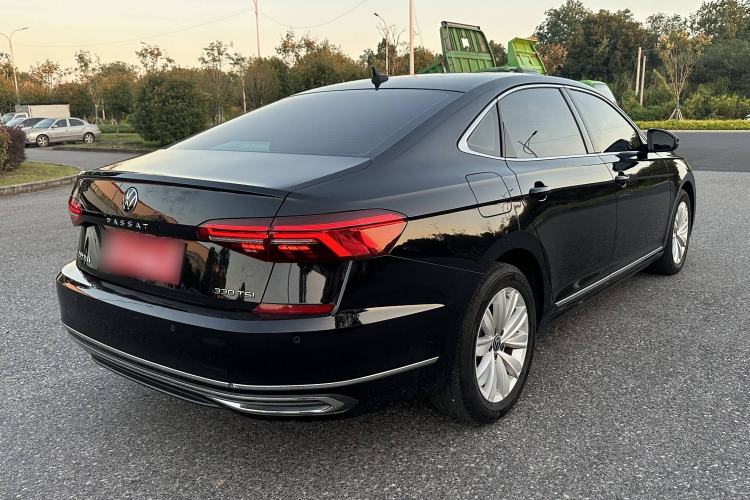 Used Volkswagen Passat 2020 Facelift 330TSI Elite Edition China VI Standard