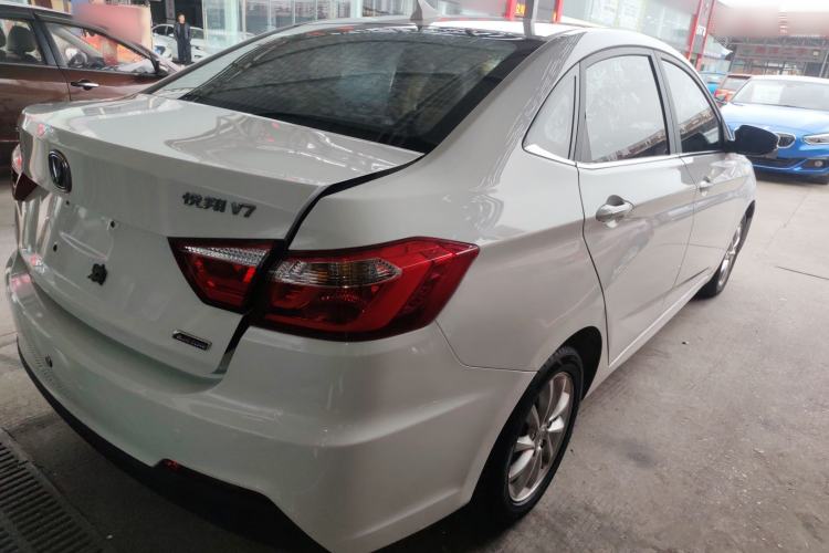 Used Changan Alsvin V7 2015 1.6L Manual Enjoyment Model China IV Standard
