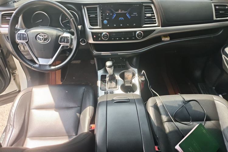 Used Toyota Highlander 2015 2.0T Four-Wheel Drive Luxury Edition 7-Seater
