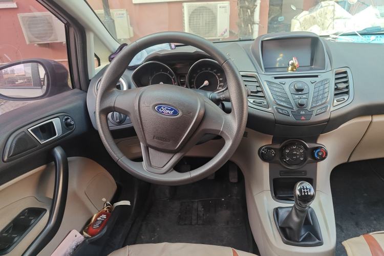 Used Ford Fiesta 2013 Sedan 1.5L Manual Fashion Edition