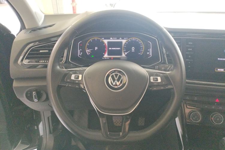 Used Volkswagen T-ROC 2021 280TSI DSG Two-Wheel Drive Comfort Connect Edition