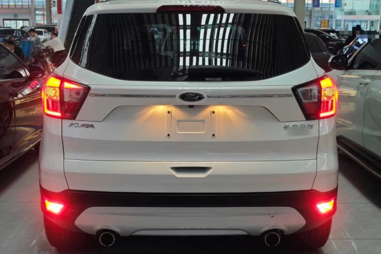 Used Ford Kuga 2017 EcoBoost 180 Two-Wheel-Drive Platinum Edition