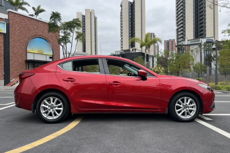 Used Mazda Mazda 3 Axela 2016 Sedan 1.5L Automatic Comfort Model