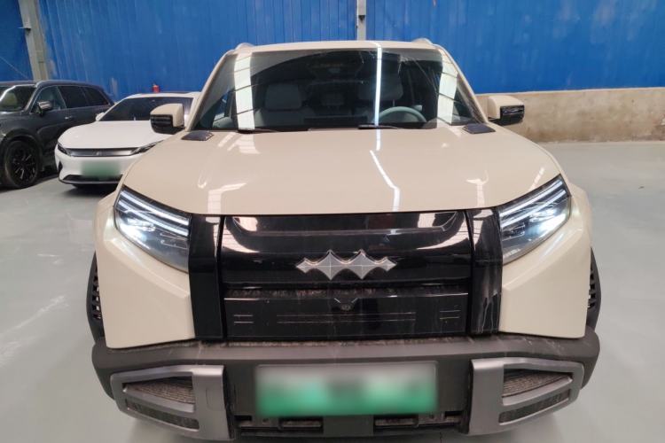 Used Formula Leopard Titanium 3 2025 501 km Range Rear-Wheel Drive Intelligent Driving Max Edition