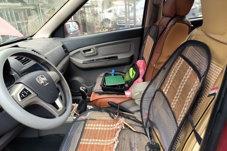 Used BAIC Weiwang M20 2014 1.5L Comfort Version BJ415B Left Front Seat