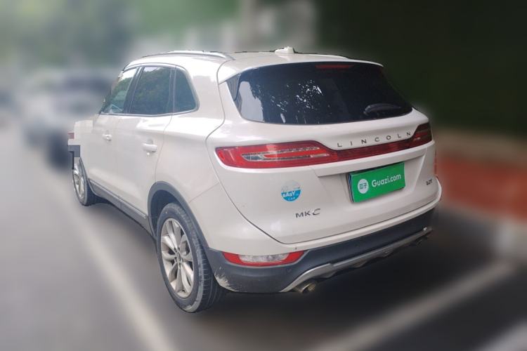 Used Lincoln MKC 2017 2.0T Two-Wheel-Drive Luxury Edition Rear Left 45 Deg