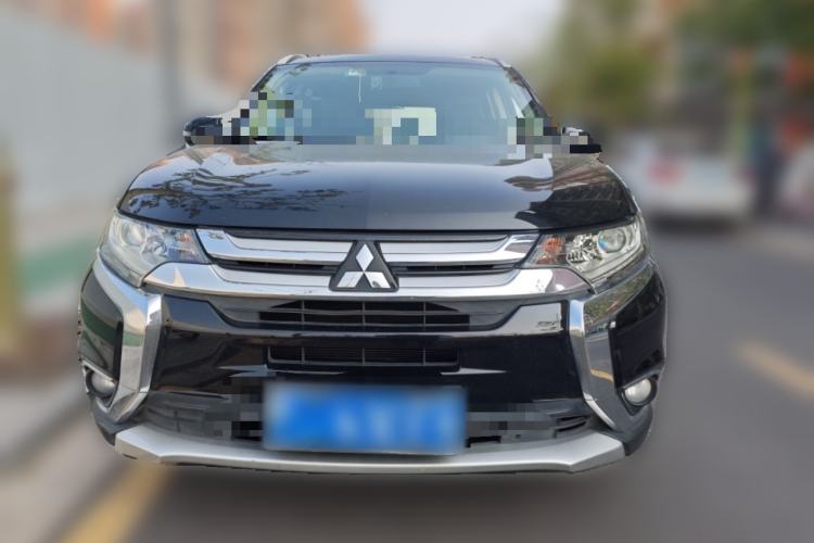 Used Mitsubishi Outlander 2018 2.0L Two-Wheel Drive Glory Edition 5 Seats
