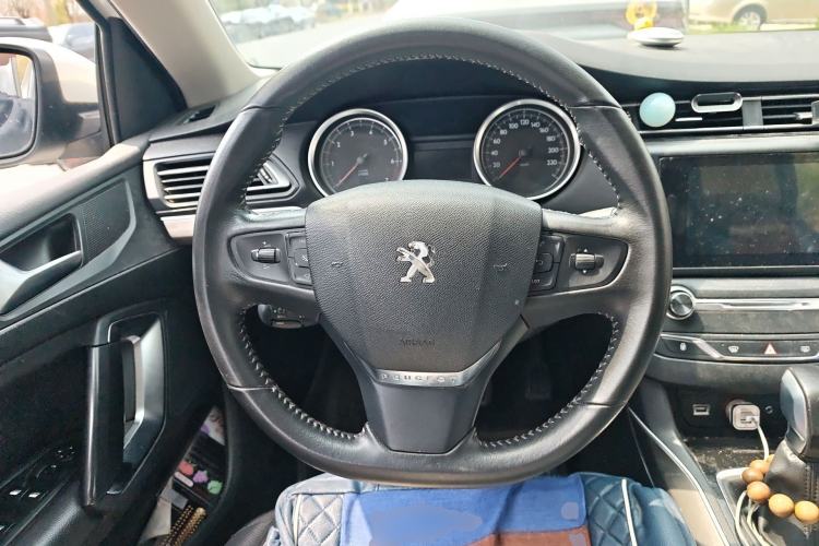 Used Peugeot 408 2015 1.2T Automatic Luxury Edition Steering Wheel