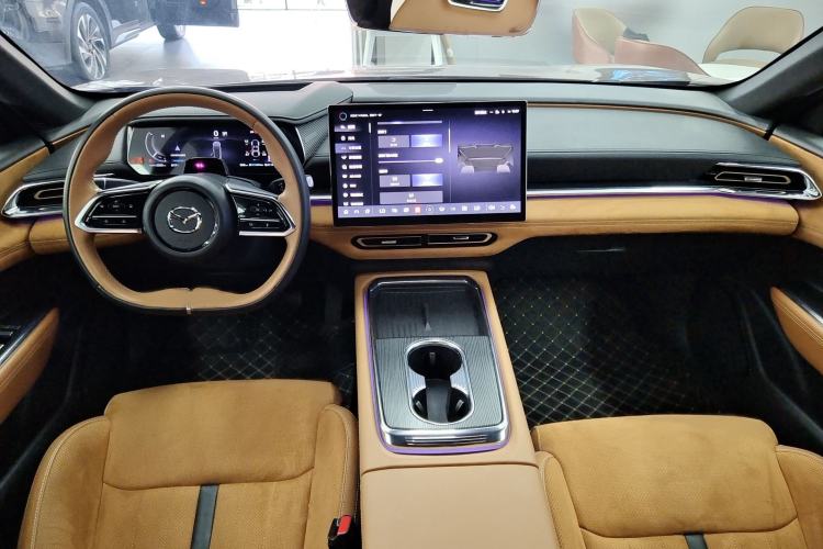 Used Mazda EZ-6 2024 Range-Extended 200 Luxury Edition