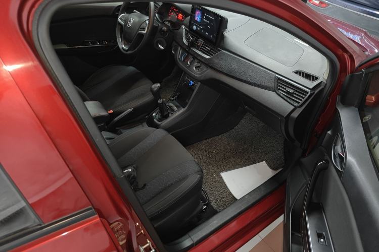 Used Baojun 310 2016 1.2L manual Comfort trim level
