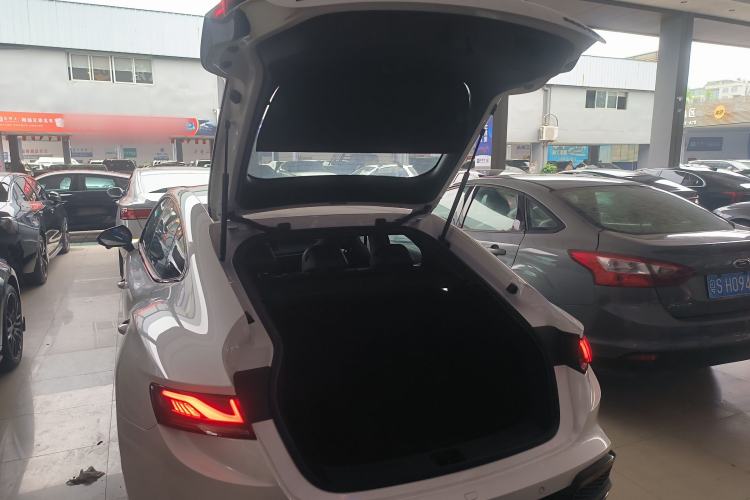 Used MG 7 2025 1.5T 300 DCT Luxury Edition
