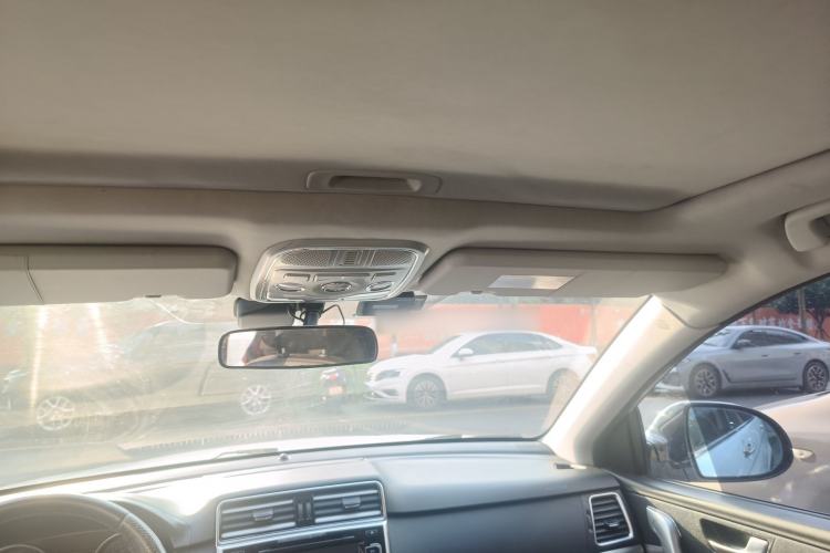 Used Haval H6 2015 Sport Edition 1.5T Automatic Two-Wheel Drive Luxury Model Headliner