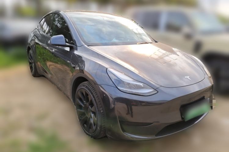 Used Tesla Model Y 2024 Rear-Wheel-Drive Version Front Right 45 Deg