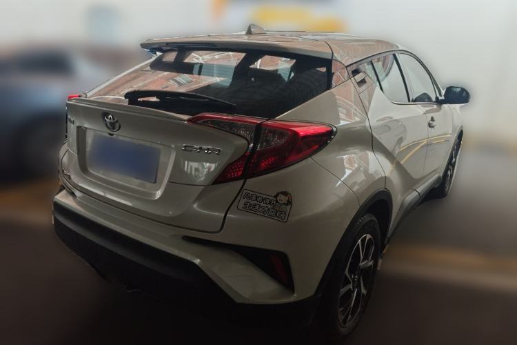Used Toyota C-HR 2020 2.0L Leading Edition Rear Right 45 Deg