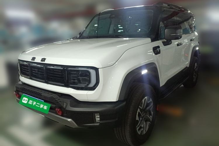 Used BAIC Off-Road BJ40 2026 Model 2.0T Gasoline Standard Edition