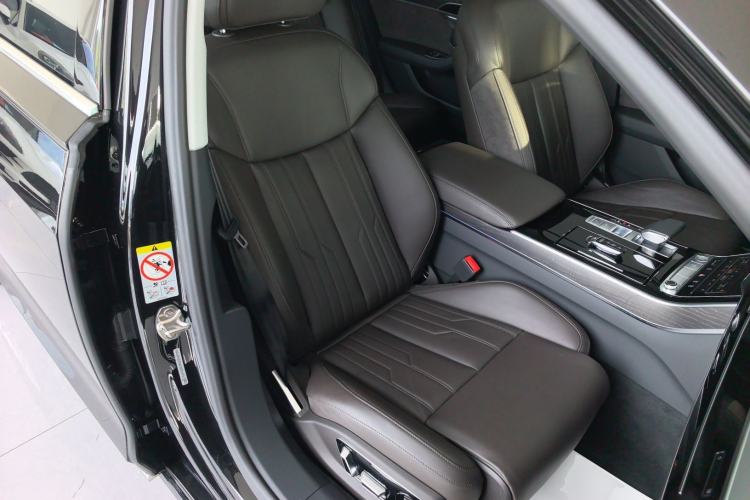 Used Audi A8 2019 Plus A8L 50 TFSI quattro Comfort Model Right Front Seat