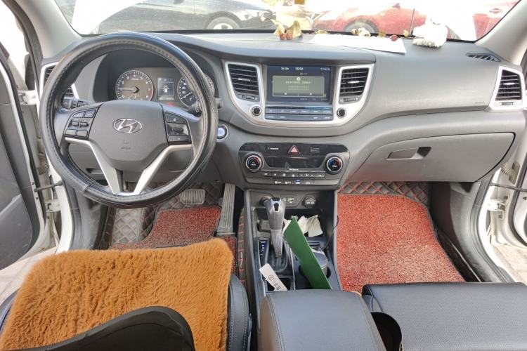 Used Hyundai Tucson 2018 1.6T Dual-Clutch Two-Wheel Drive 15th Anniversary Special Edition
