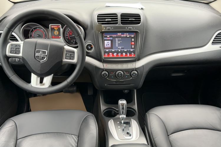 Used Dodge Journey 2015 2.0TD Four-Wheel Drive Luxury Edition