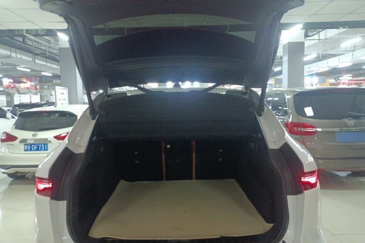 Used Jaguar F-PACE 2024 P250 R-Dynamic HSE Trunk