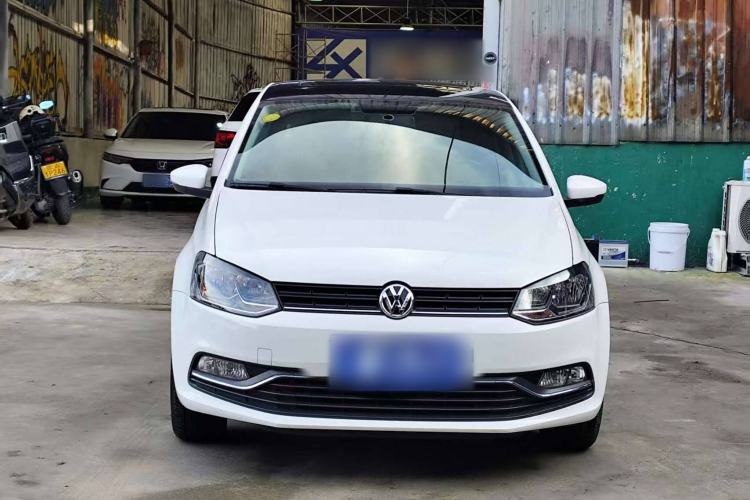 Used Volkswagen Polo 2016 1.6L Automatic Comfort Model