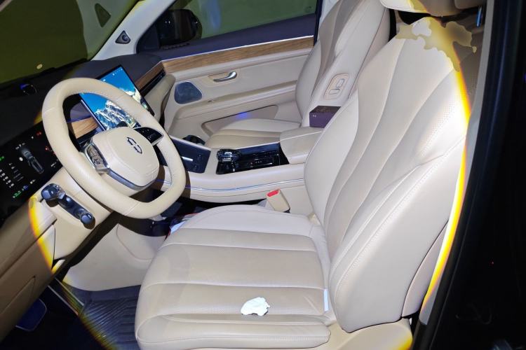 Used Hima AITO M7 2024 1.5T Intelligent Drive Rear-Drive Ultra Version 5 Seats
