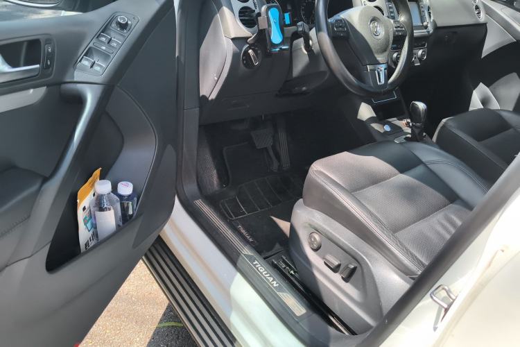 Used Volkswagen Tiguan 2015 1.8TSI Automatic All-Wheel-Drive Luxury Model Driver Seat