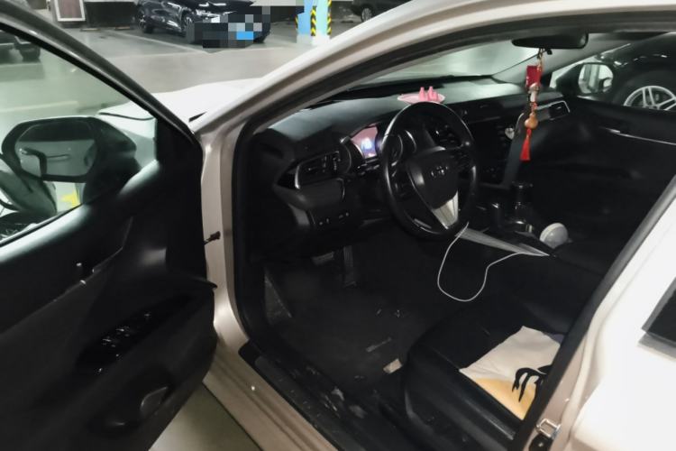 Used Toyota Camry 2018 Dual-Engine 2.5 HG Luxury Edition
