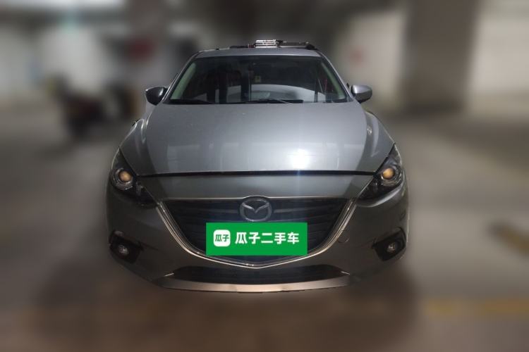 Used Mazda 3 Axela 2016 Sedan 1.5L Automatic Comfort Model
