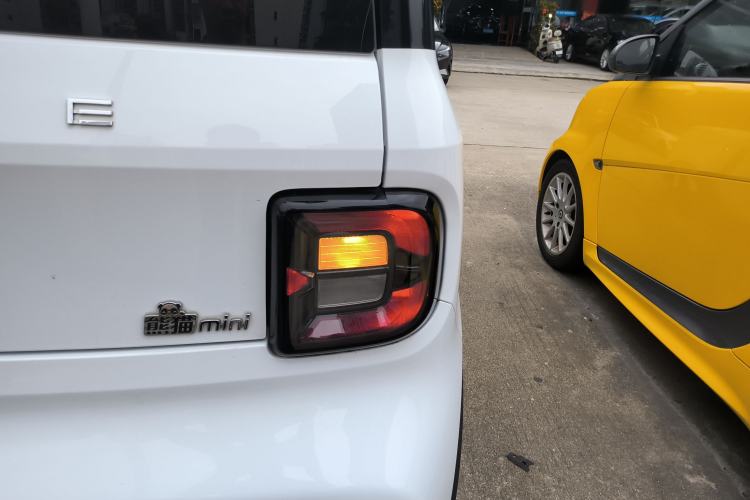 Used Geely Galaxy Panda 2024 200km Panda Kart Right Rear Taillight