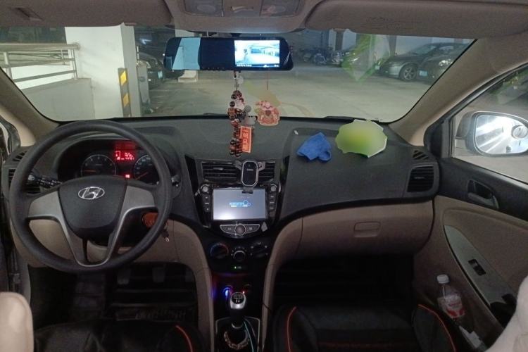 Used Hyundai Verna (older generation) 2014 1.4L Manual Smart GLS Trim
