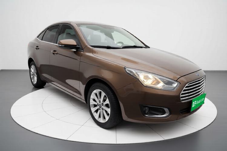 Used Ford Escort 2015 1.5L Automatic Fashion Model Exterior 2