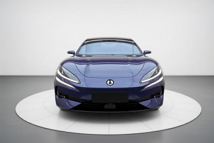 Used Denza Z9 2024 1100 km All-Wheel-Drive Ultra Version Front