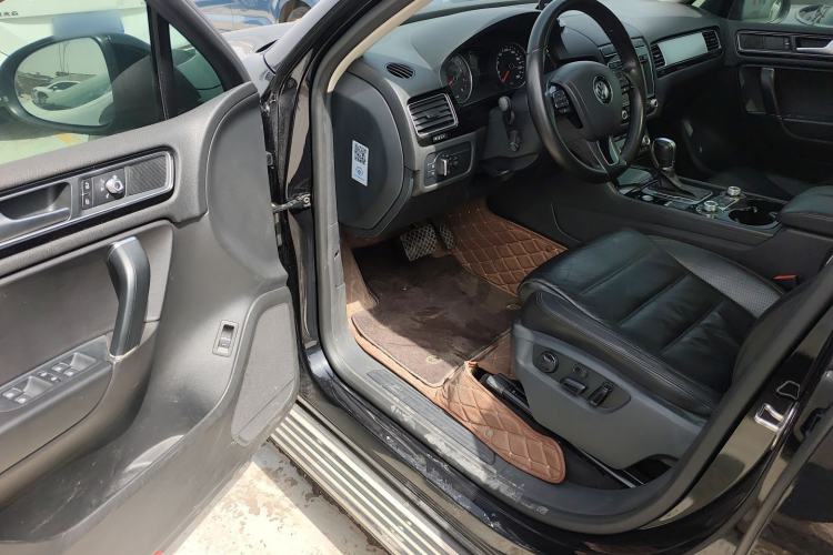 Used Volkswagen Touareg 2017 3.0 TSI Touareg Model Driver Seat