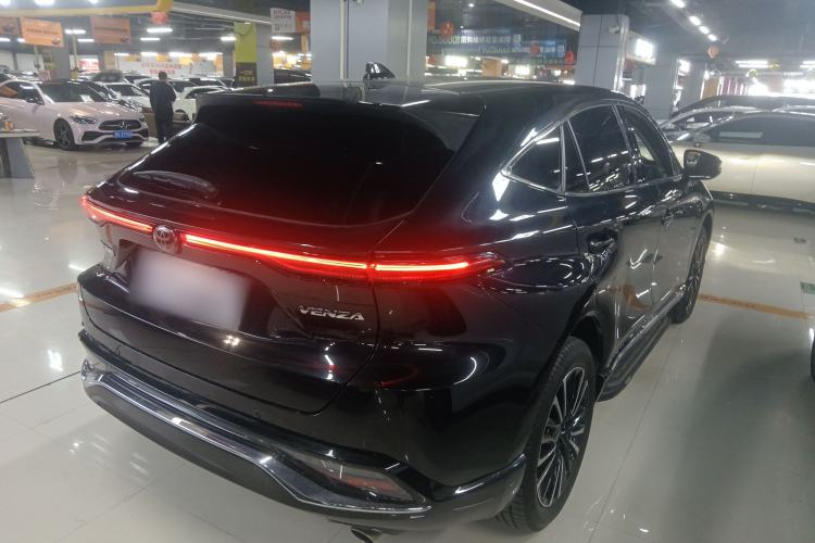 Used Toyota Venza 2022 2.0L CVT Two-Wheel Drive Prestige Edition Rear Right 45 Deg