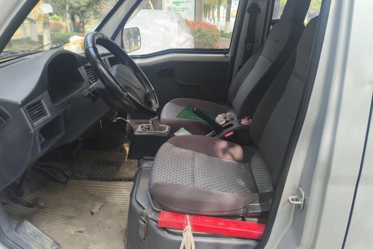 Used Wuling Zhiguang 2015 1.2L Practical LS-I Model Left Front Seat