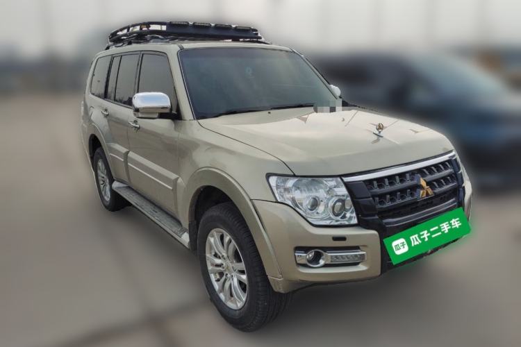 Used Mitsubishi Pajero 