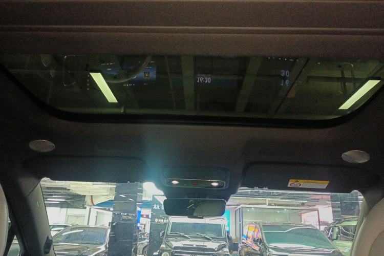 Used Hima AITO M9 2024 All-Electric Ultra Version 100 kWh 6-Seater Model Headliner