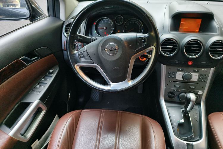 Used Opel Antara 2012 2.4L Two-Wheel-Drive Comfort Edition