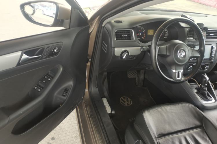 Used Volkswagen Sagitar 2014 1.6L Automatic Comfort Model