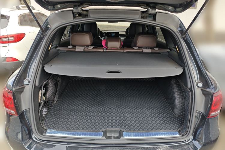 Used Mercedes-Benz GLC 2020 Facelifted GLC 300 L 4MATIC Luxury Edition Trunk