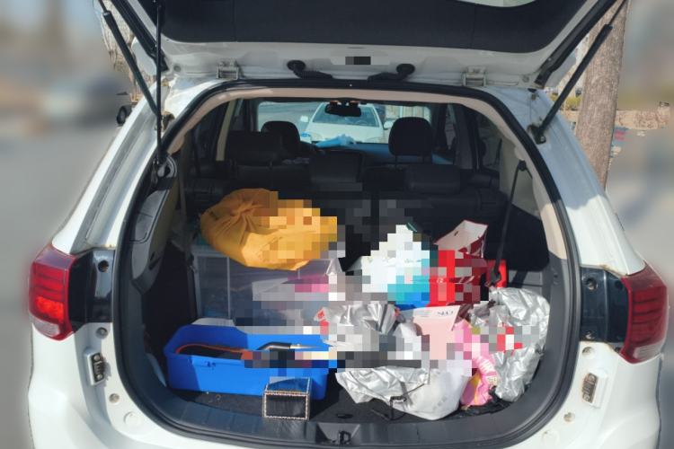 Used Mitsubishi Outlander 2019 2.4L 4x4 Zhi Xiang Edition 7 Seats China VI Standard Trunk