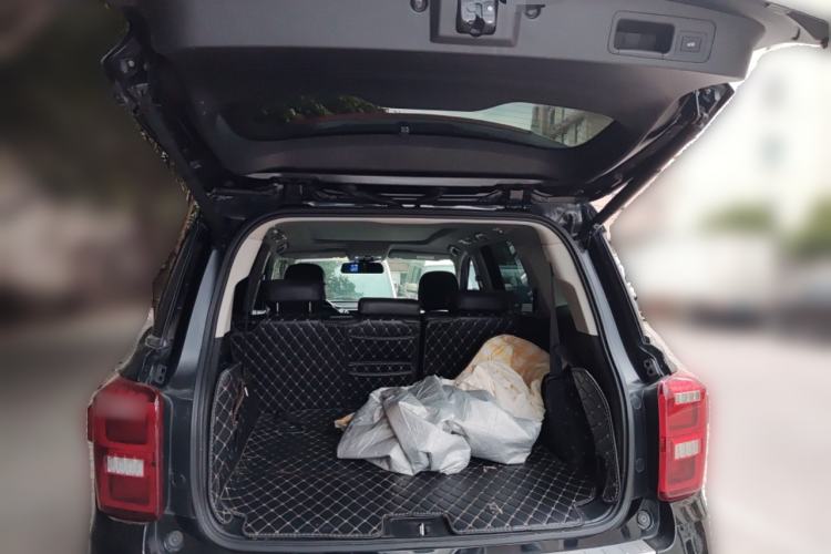 Used GAC Trumpchi GS8 2017 320T Four-Wheel Drive Luxury Smart Connectivity Version (7 Seats) Trunk