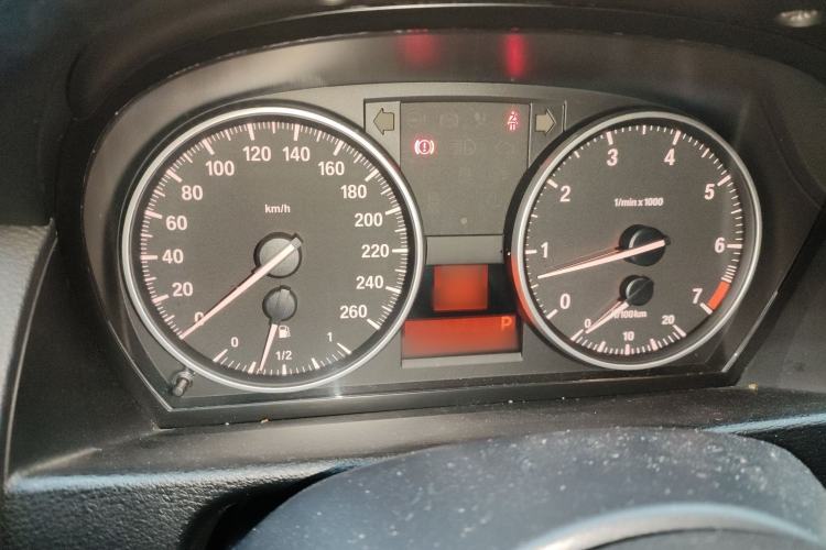 Used BMW X1 2014 sDrive18i Leading Model
