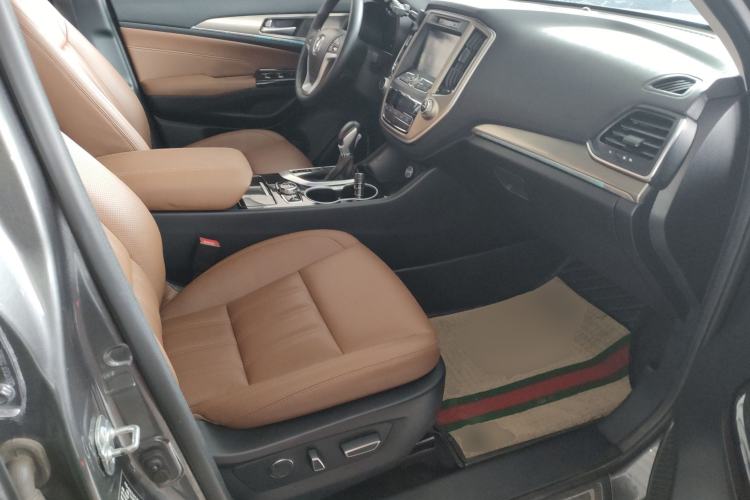 Used Changan CS95 2017 2.0T Two-Wheel Drive Zhitu Edition