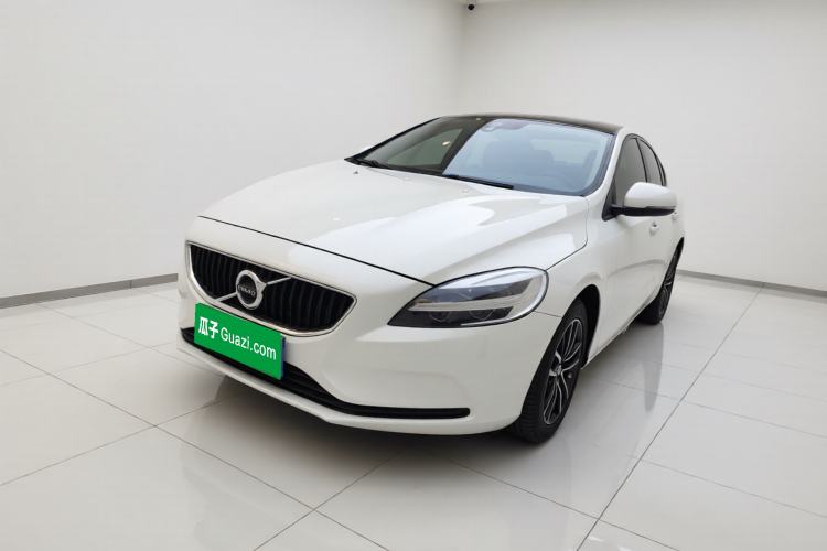 Used Volvo V40 2017 T3 Zhiyi Edition