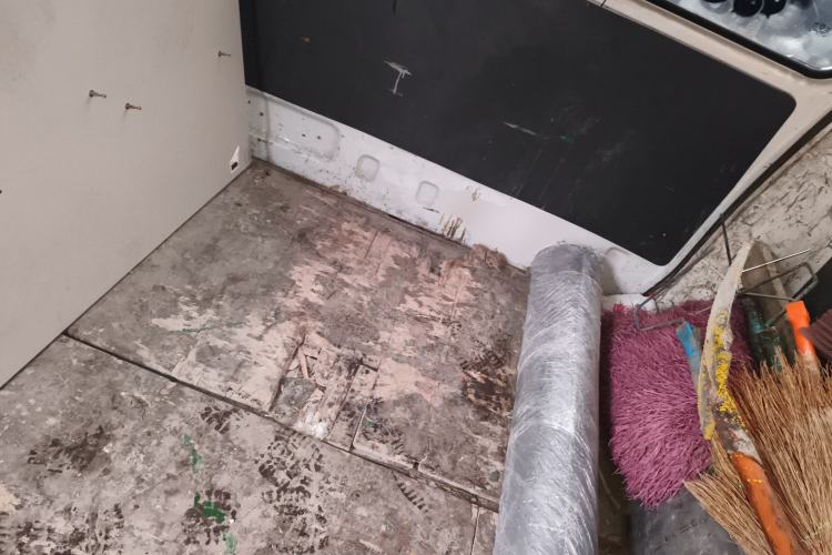 Used Jinbei Express 2017 2.0L Standard Version V19
