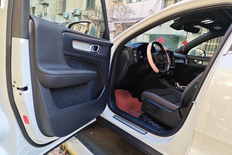 Used Volvo XC40 2023 B3 Zhiyuan Luxury Edition