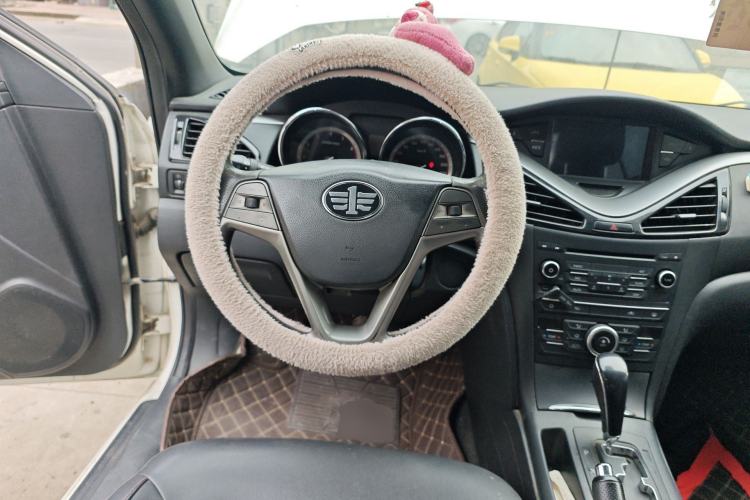 Used Bestune B70 2016 2.0L Automatic 10th Anniversary Edition Steering Wheel