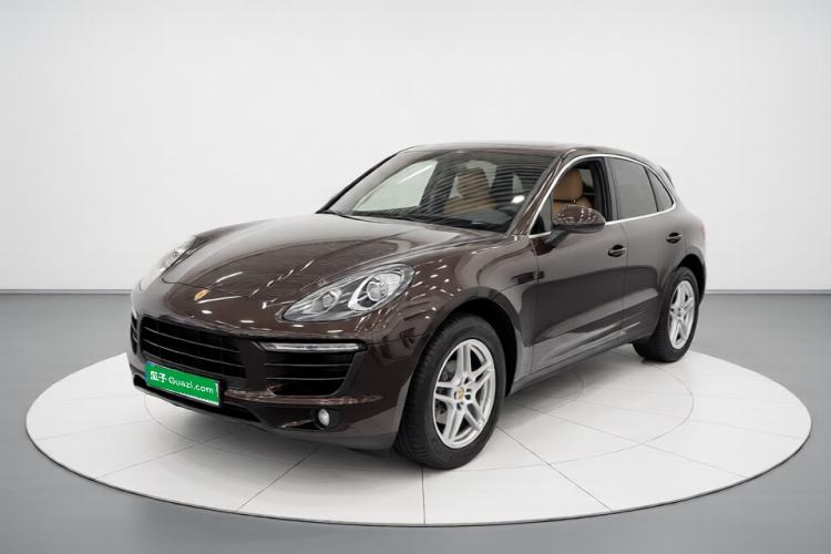Used Porsche Macan 2017 Macan 2.0T Front Left 45 Deg